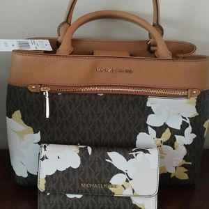 Handbag with matching wallet